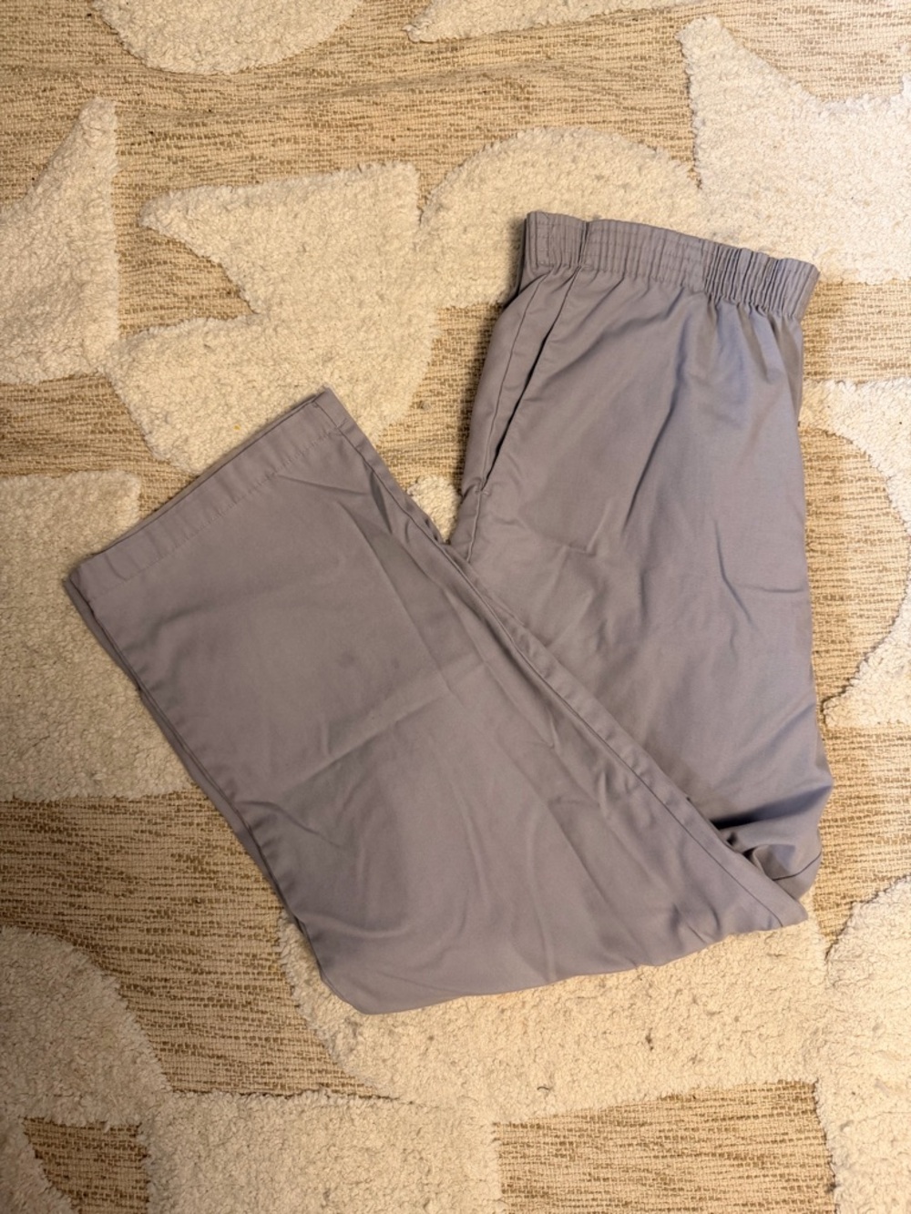 Women's Straight-Leg Elastic-Waist Pants in Light Gray
